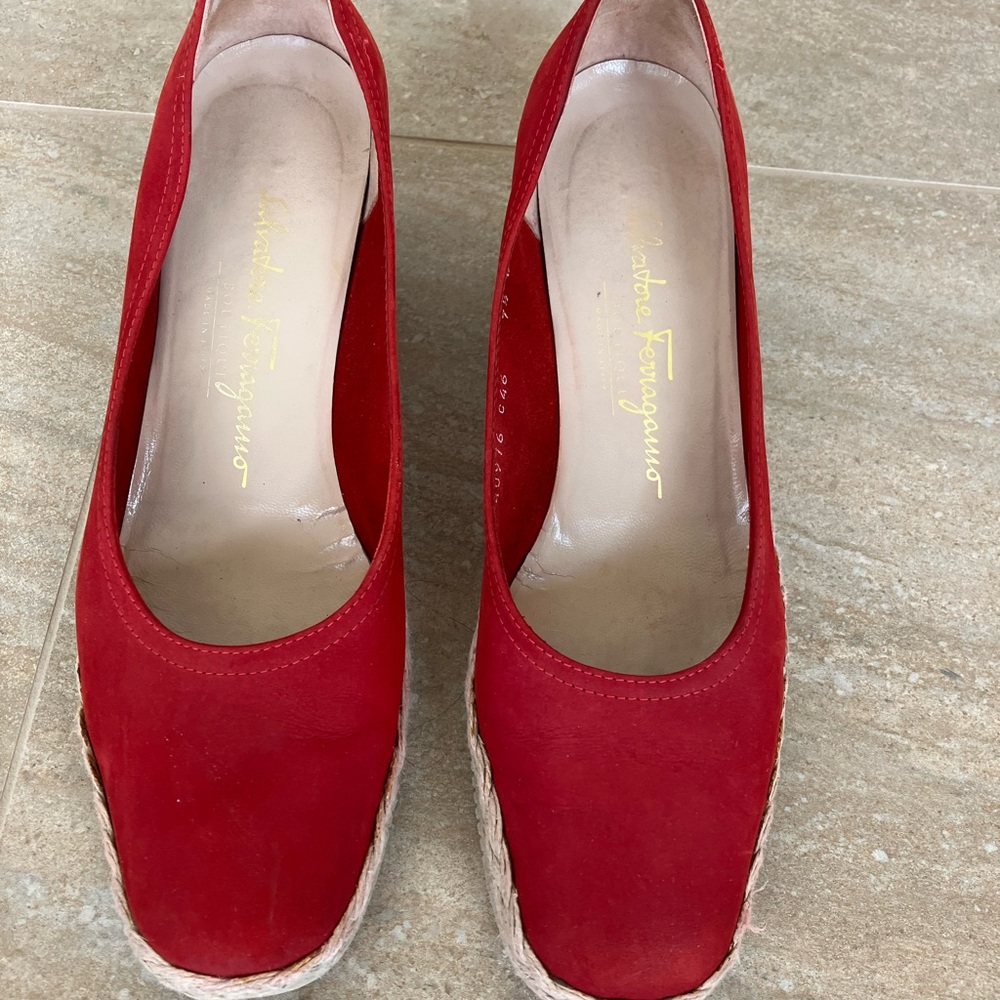Salvatore Ferragamo Italy Red Suede Espadrilles, 7.5M